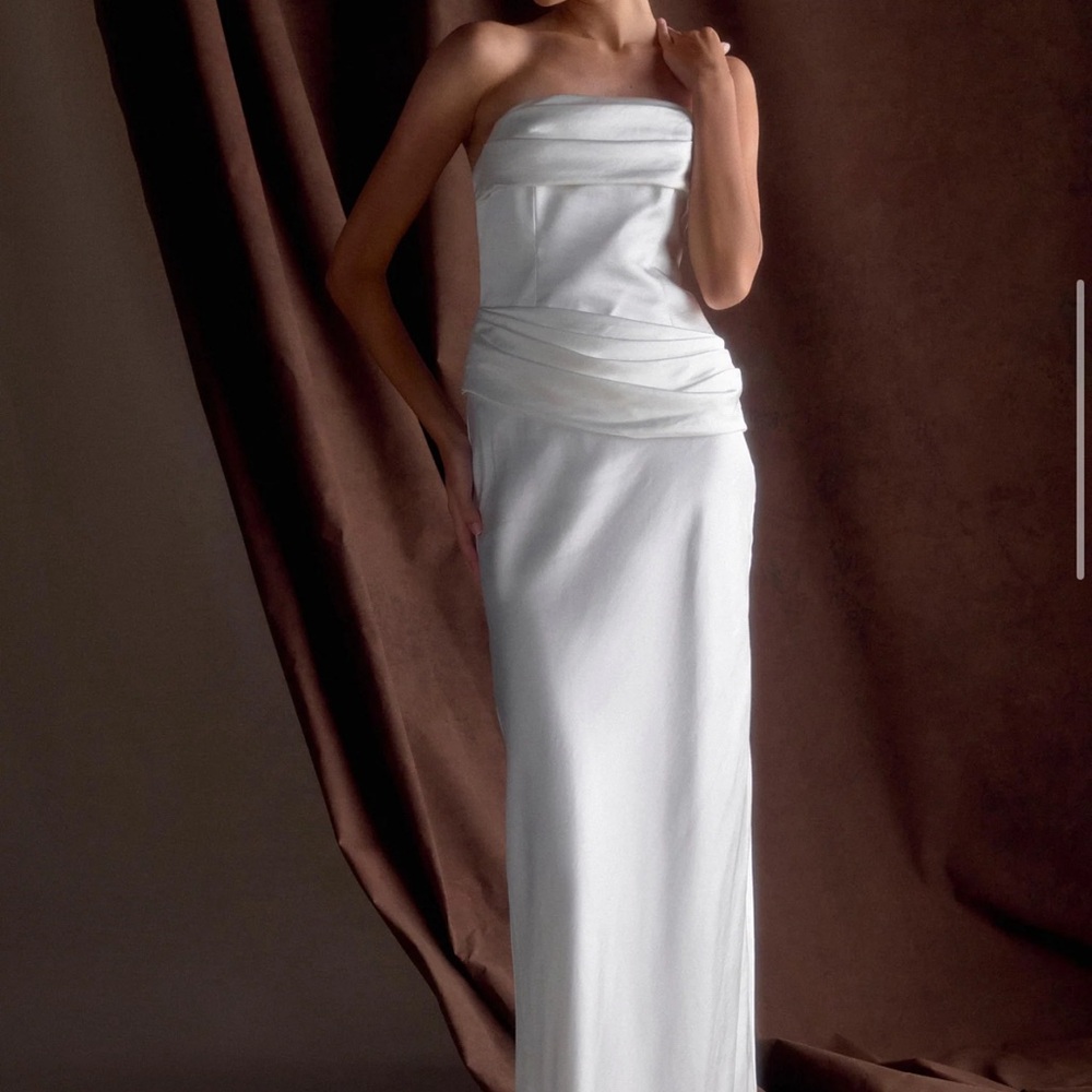MESHKI Jasmine Strapless Satin Maxi Dress- White